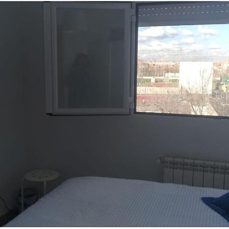 Amplia Habitacion En Vivienda Duplex 马德里 外观 照片